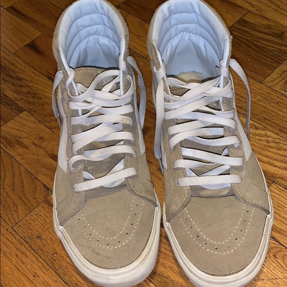 Men’s size 9.5 Canvas Vans Sk8-Hi